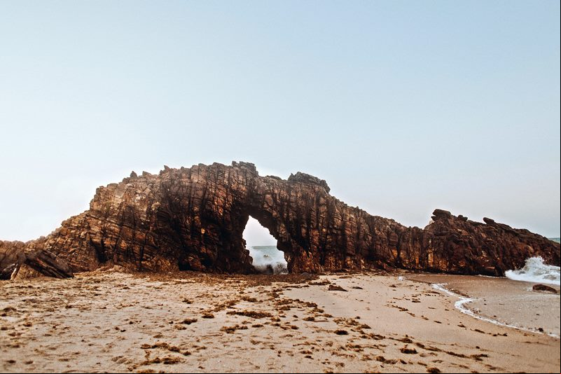 Pedra Furada - Jeri - Jijoca de Jericoacoara - Estado do Cear