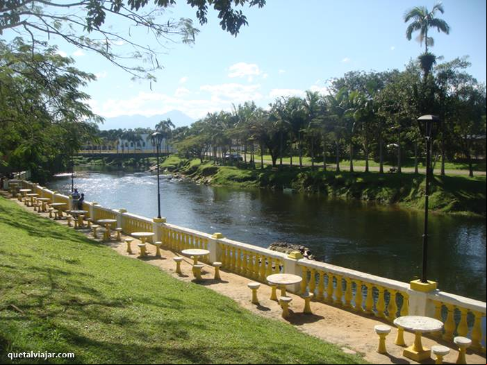 Portal de Entrada da Estrada da Graciosa - Paran