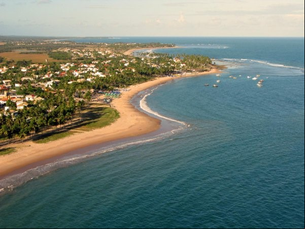 A Praia de Guarajuba, na Bahia, 