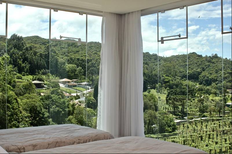 Hotel Bolsi - Colombo - Estado do Paran