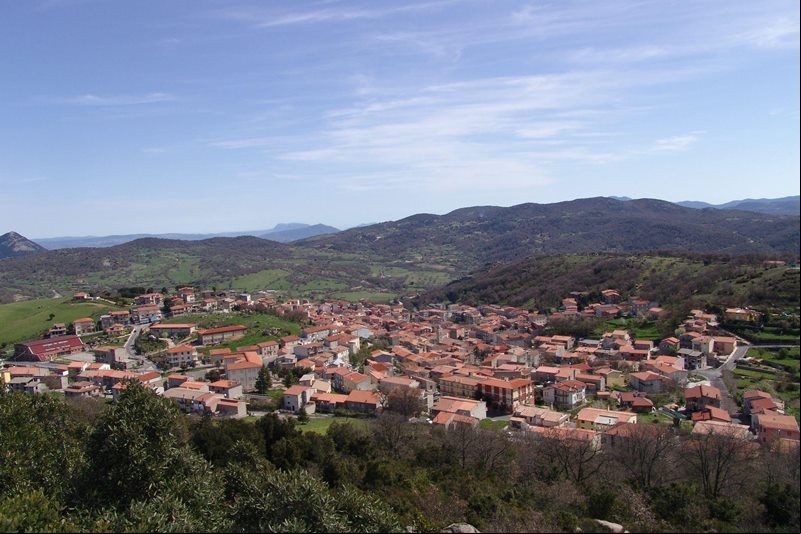 A cidade de Ollolai, na prov