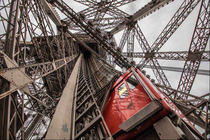Elevadores da Torre Eiffel - Paris - Fran